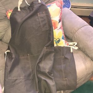 Set of 2 Large Aprons NEW! Olive Green Long Ties